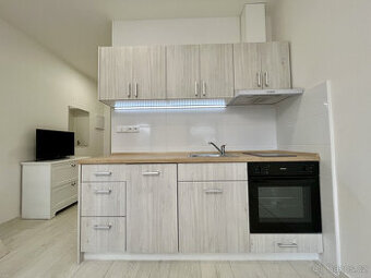 Pronájem bytu 1+kk, 28. října, Moravská Ostrava, 7900 Kč/měs