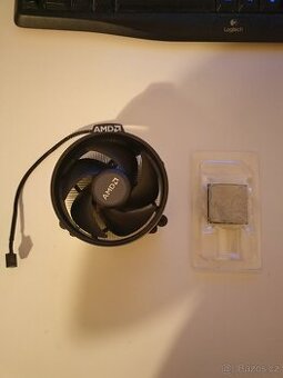 AMD Ryzen 3 2200G