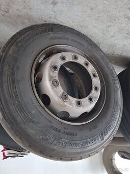 Pneu 315/70 -22,5