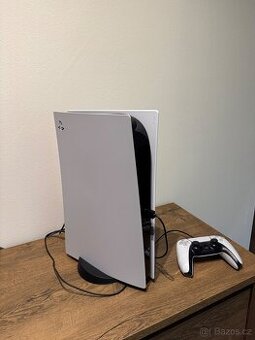 PlayStation 5 s mechanikou