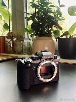 Panasonic Lumix S5
