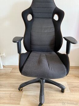 Ergonomické křeslo herní