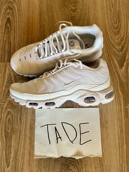 Nike TN white