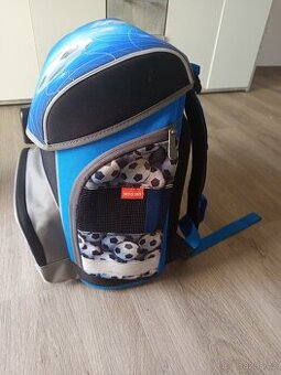 Školní aktovka