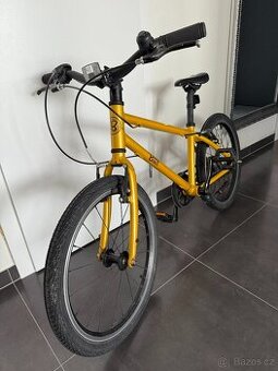 Dětské ultralehké kolo Bungi Bungi Lite 20" - žlutá