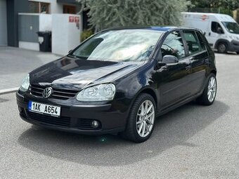Volkswagen Golf V 1.6 75kw