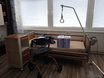 Prodám zdravotní postel + dekubitní matraci