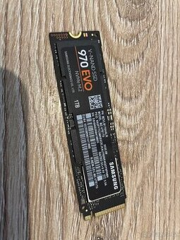 1TB SSD Samsung EVO 970, NVM2 slot, perfektní stav