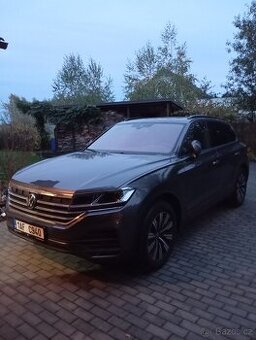 VW TOUAREG NOMÁD
