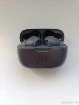 Bezdrátová sluchátka JBL WAVE BEAM