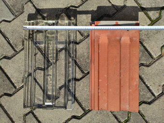 Skleněné a pálené tašky jednofalcové