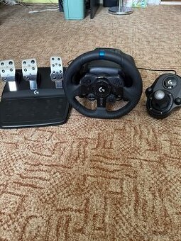Herní volant logitech G923 (PC, PS4, PS5)