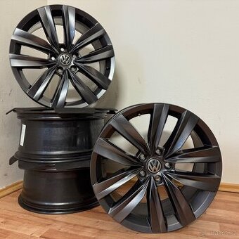 VW PASSAT B8/ARTEON 5x112 R18 ET40 8.0Jx18 57,1mm