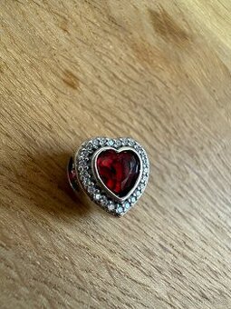 Červené srdce přívěsek na Pandora náramek