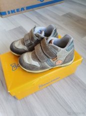 Celokožené tenisky vel. 23