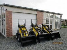 Mininakladače smykové 4x4 N 520 CENOVÁ AKCE