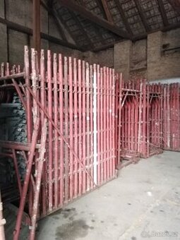 Rámové lešení 259,2m2.