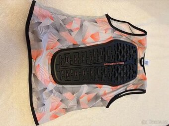 Dětský chránič páteře na lyže 133 -142 cm DECATHLON