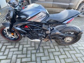 Mv agusta brutale rr 800