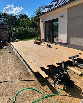 NABÍZÍME DŘEVĚNÉ TERASY NA MÍRU - 1