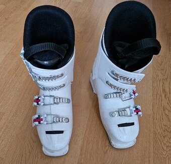 Přeskáče dívčí vel. 37