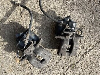 Ve Passat b6 zadní třmeny el - 1