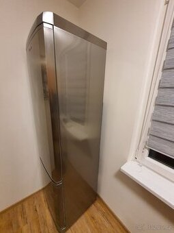 Ardo nerezová lednička