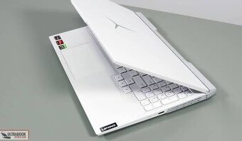 Prodám Lenovo Legion 5 Pro ve velmi pěkné bílé barvě.