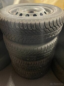 Sada zimních pneu Debica 195/65R15 + plecháče