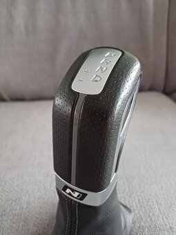 Řadicí páka Hyundai i30 N-Line – automat (DCT)