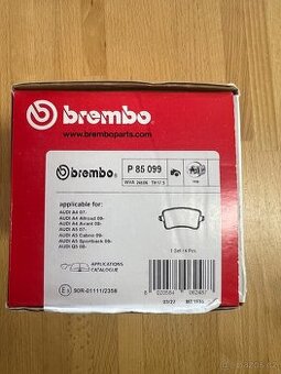 Zadní brzdové destičky Audi A4 A5 Q5 + jedna osa třmenu