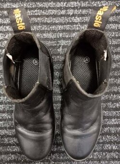 KOŽENÉ JEZDECKÉ BOTY – PERKA