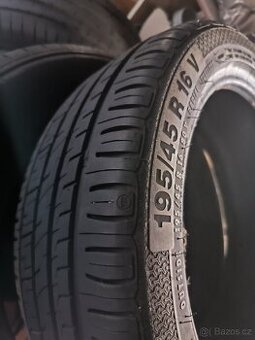 Barum Bravuris 195/45 R16.