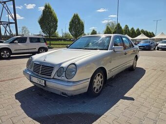 E290