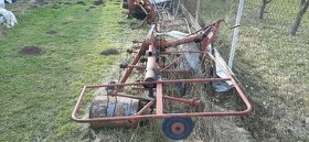 Prodám starší zemědělské stroje