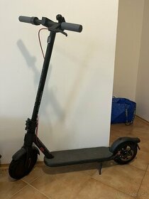 Elektrokoloběžka Xiaomi scooter 4 - 1