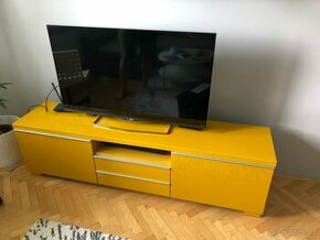 TV skříňka Besta Ikea