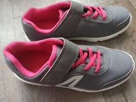 Dívčí botasky vel.36 Decathlon