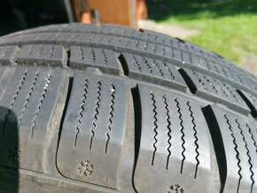 zimní a letní pneu SUV 225/60 R17 99H