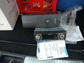 Autoradio Blaupunkt - Radio + zásobník CD