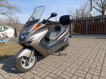 Yamaha Majesty YP250