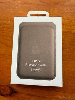 Apple iPhone FineWoven wallet - taupe