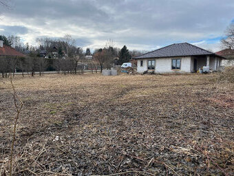 Prodej stavebního pozemku 1322 m² v obci Třemblat