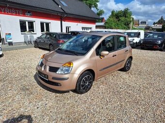 Renault Modus 1.6i 16V 82KW Klimatizace, Tažné zařízení