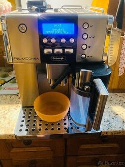 Kávovar delonghi primadonna