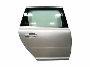 Pravé zadní dveře stříbrná 426 Volvo V70 kombi 2010