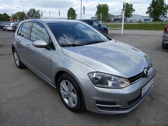 Volkswagen Golf 1,2 TSi 63kW serviska, závěs