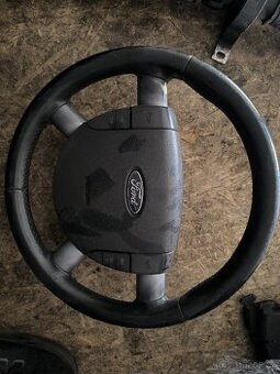 Ford Mondeo volant
