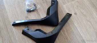 Zadní zástěrky na SEAT LEON 2013 +