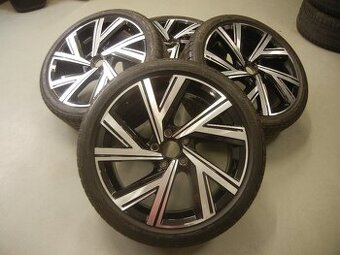 Alu kola Bergamo 5x112 R18 Golf 8